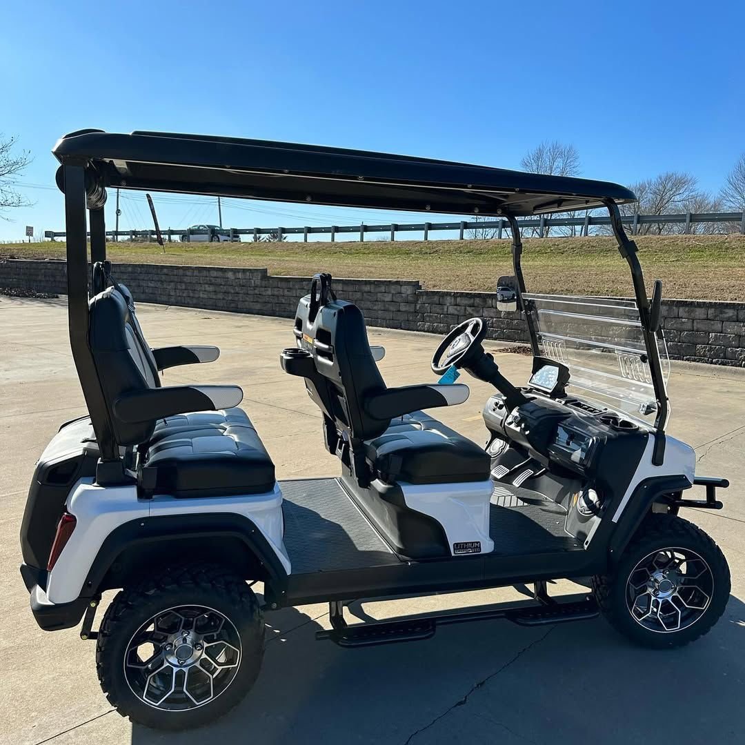 2023 Evolution EV D5 Maverick (White)