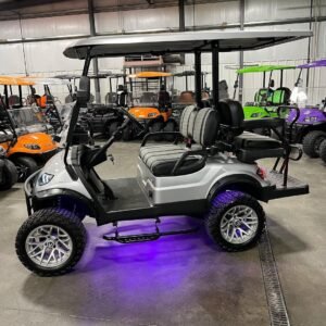 2023 ICON i40L LSV Electric Golf Cart (Green)