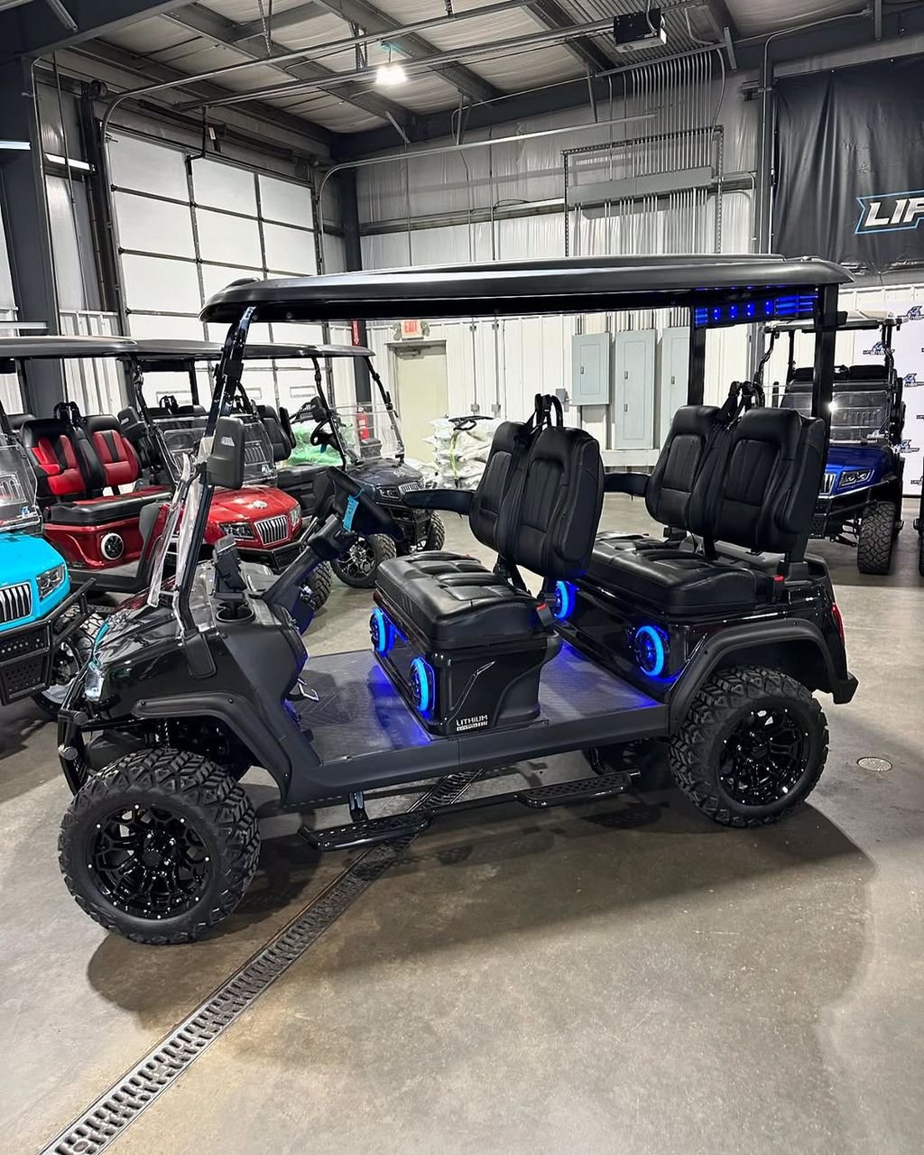 2025 Evolution EV D5 Maverick 4 (White)